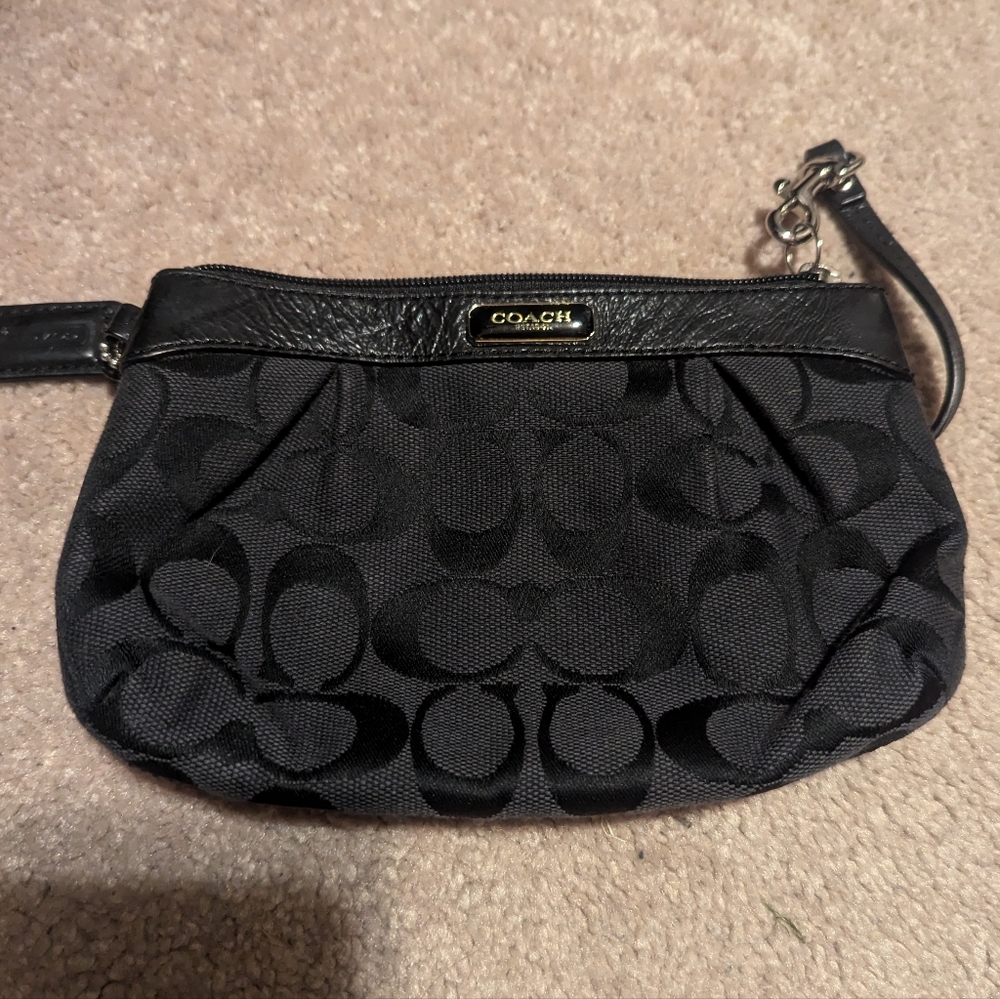 Small coach wristlet - like new